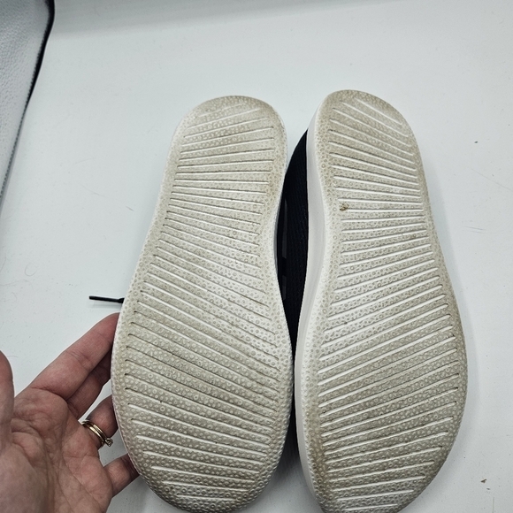 Allbirds shoes size 8 - Picture 9 of 12